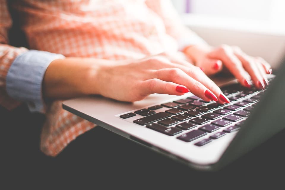 come scrivere email