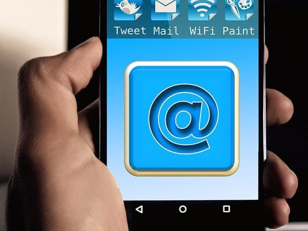 cosa succede se inviamo una e mail incompleta