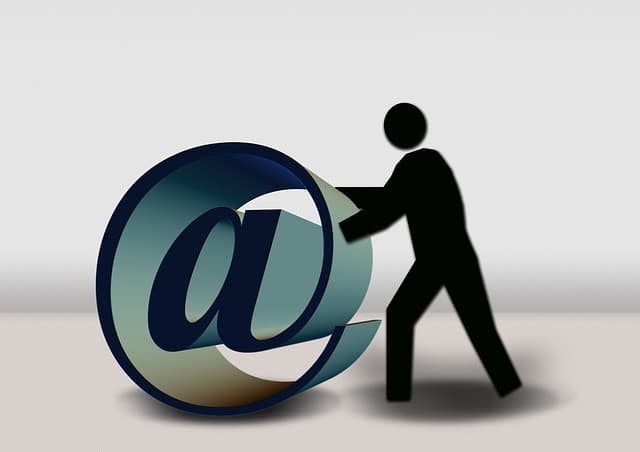 Come mandare email anonime