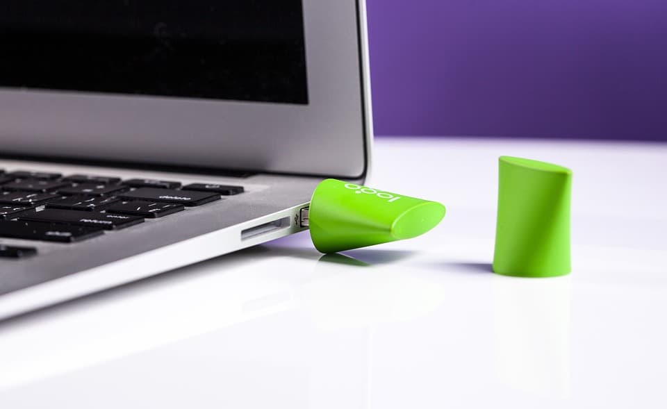 Come salvare posta elettronica su chiavetta USB